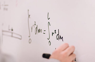 数学与操纵数学的首要性