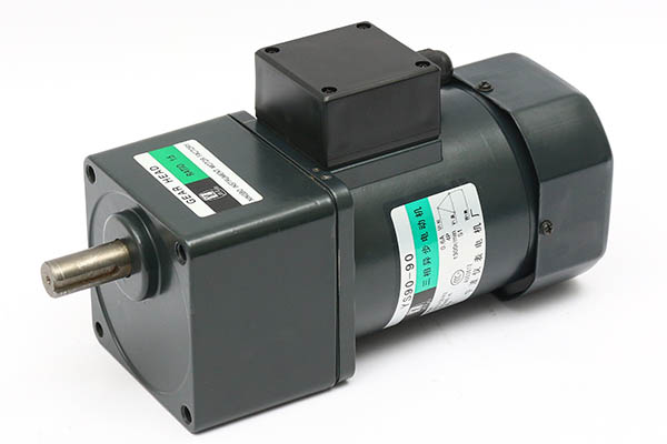 90W~120W 3-PHASE REDUCTION GEAR MOTOR